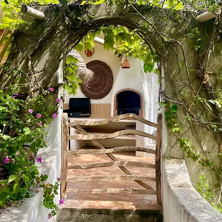 Вилла Lily Bay Baie De Santa Giulia-porto Vecchio Порто-Веккьо